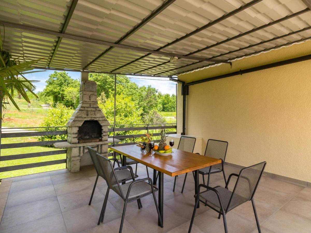 Holiday Home Larisa - Ipc141 By Interhome Pićan 外观 照片